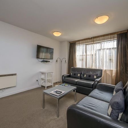 Bellano Motel Suites Christchurch Eksteriør billede A typical apartment at the hotel