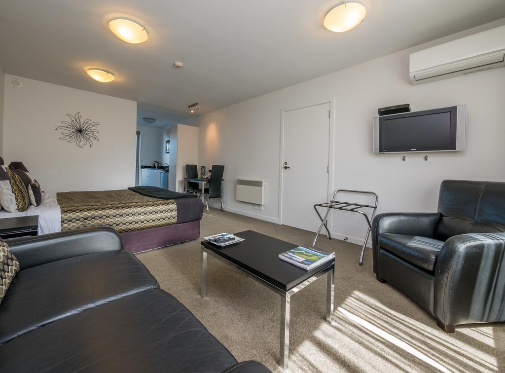 Bellano Motel Suites Christchurch Eksteriør billede A typical studio apartment