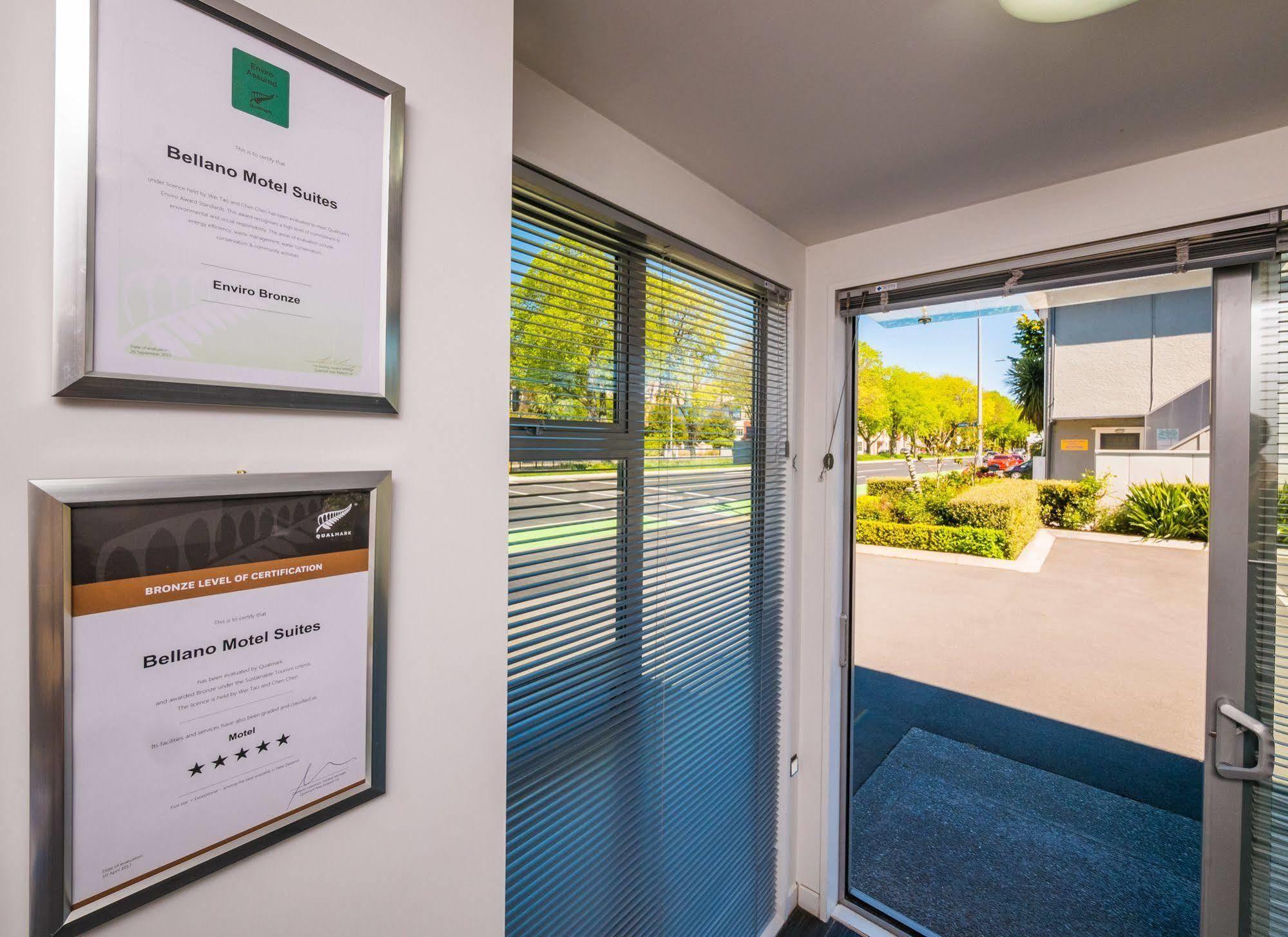 Bellano Motel Suites Christchurch Eksteriør billede Entrance to the Business Model School